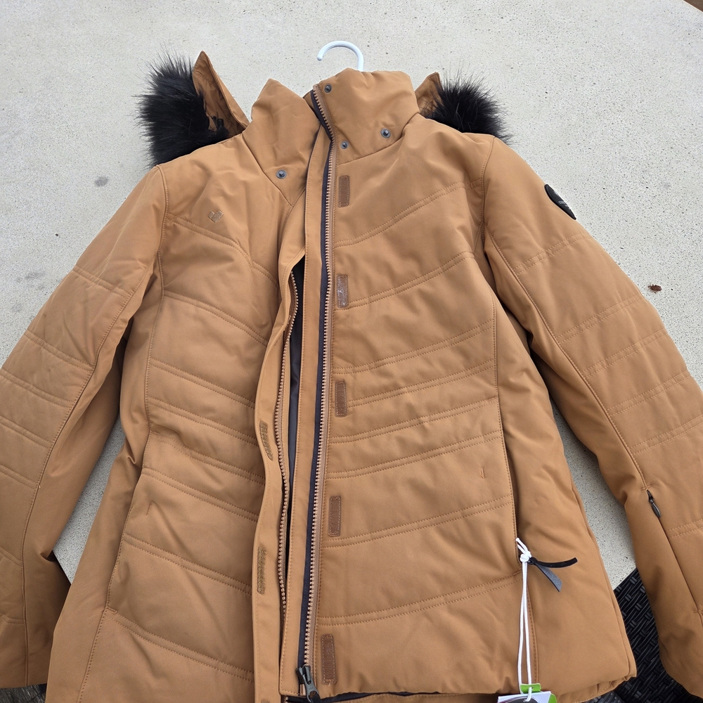Nwt Women's  Obermyer Tan Jacket with Fur Trim